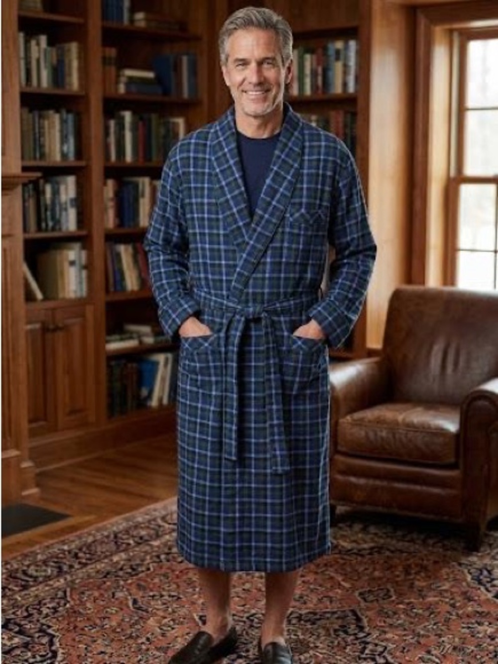 NWT Men's blue and khaki plaid robe. 100% cotton. One size.
